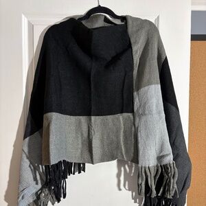 Women’s Color Block Poncho Cape Sweater